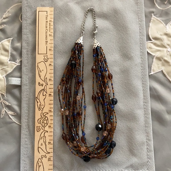 Beaded multi strand necklace, with lobster claw clasp. - Picture 4 of 4